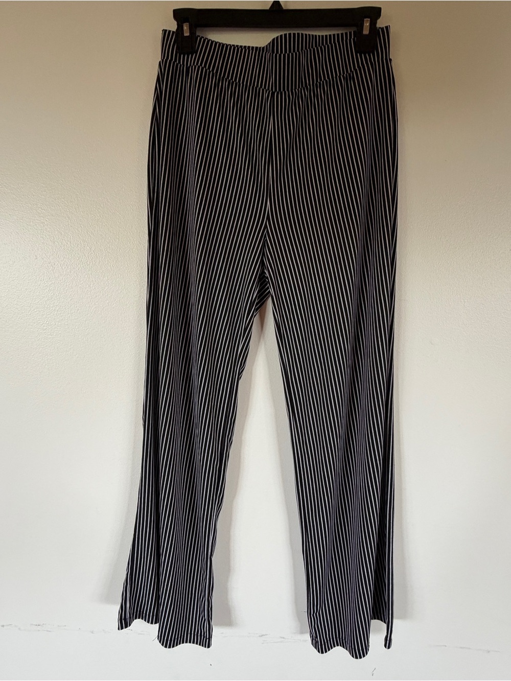CHAUS women’s black white striped straight wide leg pants size S
